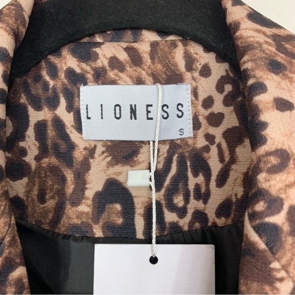 NWT Lioness Palermo Leopard Print Blazer Size Small - Picture 3 of 14